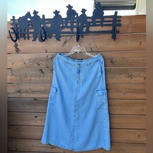 274. J. Jill Denim Women’s Cargo Midi Skirt